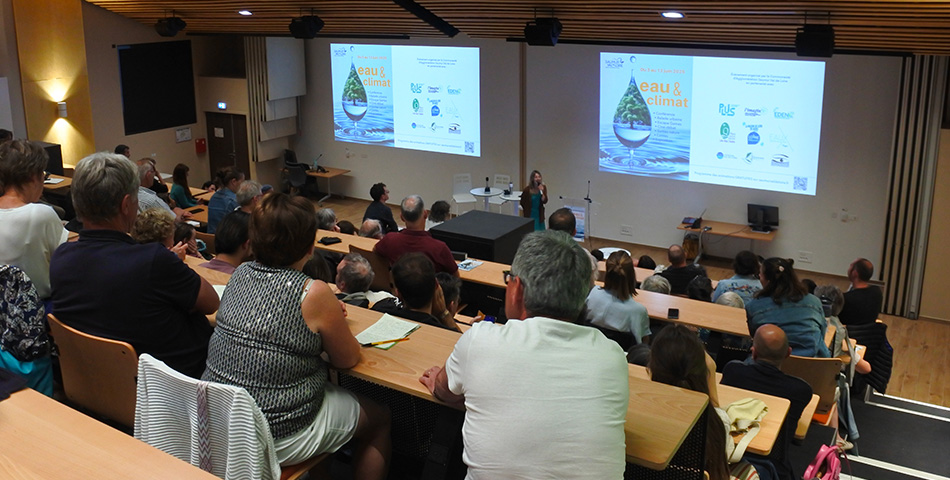 Plus de 100 personnes &agrave; la conf&eacute;rence "Changer de regard sur le climat et l'eau" avec Charl&egrave;ne Descollonges ce mardi 3 juin