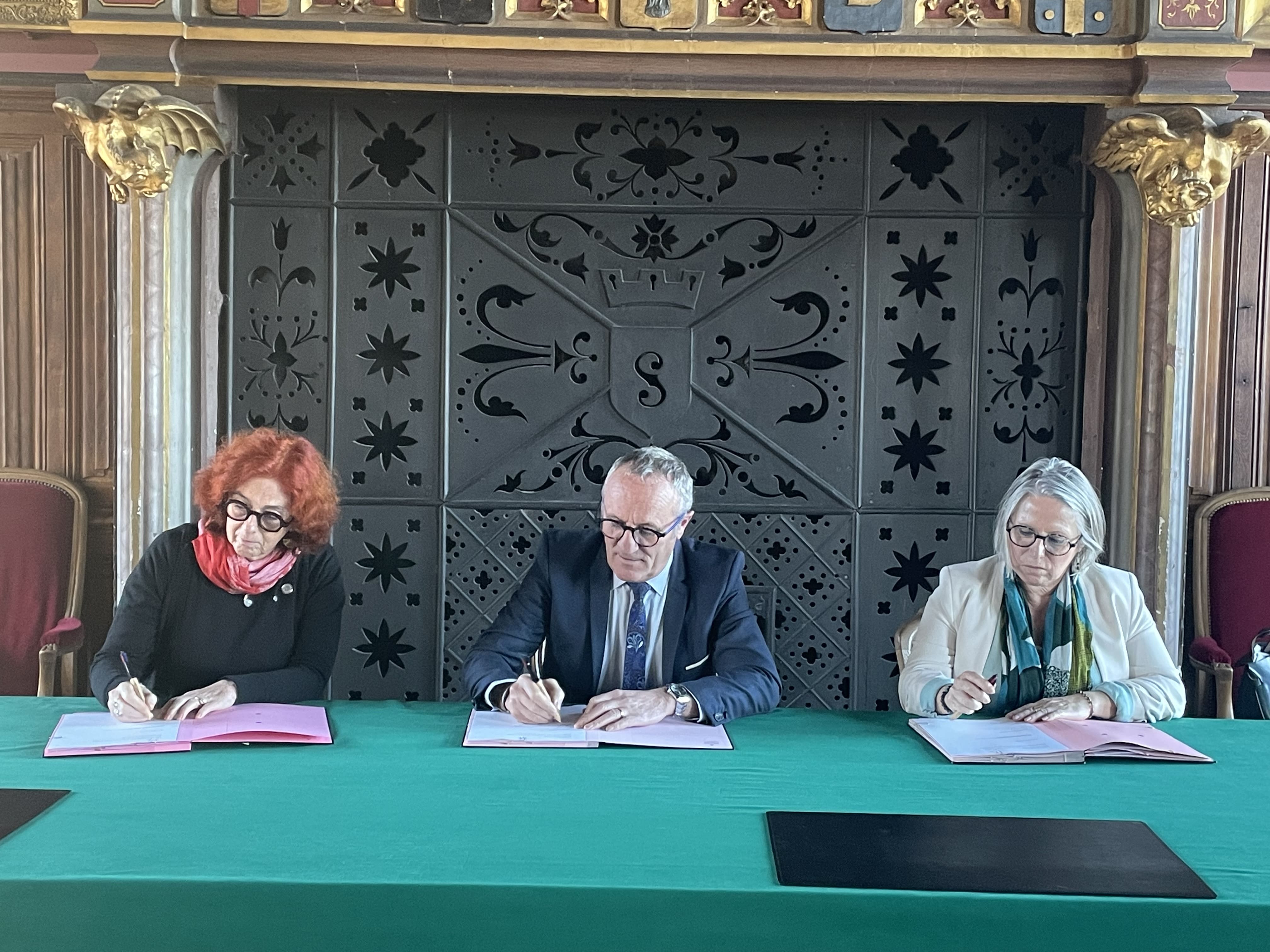 L'Agglom&eacute;ration Saumur Val de Loire signe un accord de pr&eacute;voyance pour ses agents !