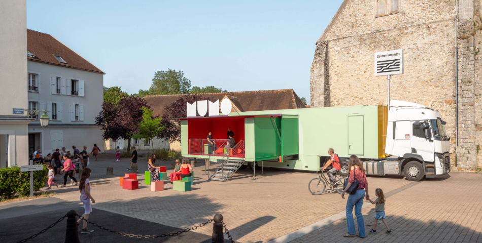 Mumo x Centre Pompidou voyage jusqu'&agrave; Saumur et Montreuil-Bellay